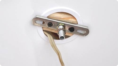 Как установить люстру на натяжной потолок: монтаж новой люстры, как закрепить (видео)? | PROпотолки